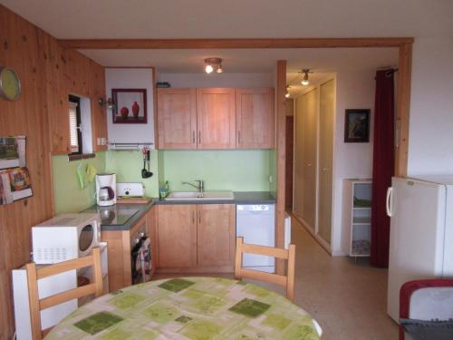 Appartement Chamrousse, 2 pièces, 4 personnes - FR-1-549-34