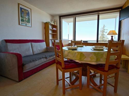Appartement Chamrousse, 2 pièces, 4 personnes - FR-1-549-34