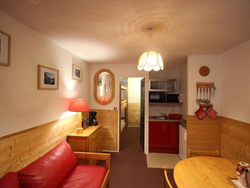 Appartement Chamrousse, 2 pièces, 4 personnes - FR-1-549-53