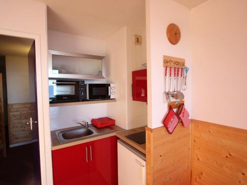 Appartement Chamrousse, 2 pièces, 4 personnes - FR-1-549-53