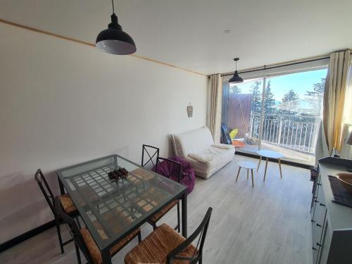 Appartement Chamrousse, 2 pièces, 5 personnes - FR-1-340-118