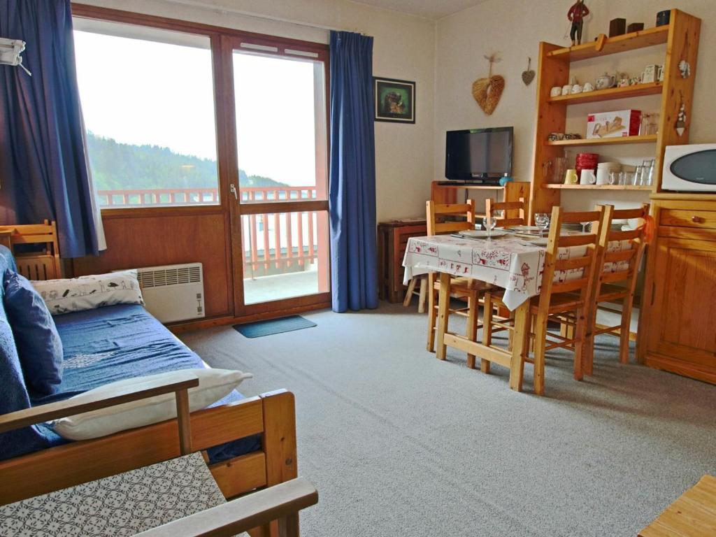 Appartement Appartement Chamrousse, 2 pièces, 5 personnes - FR-1-340-41 519 Rue Des Cargneules -  - Recoin 38410 Chamrousse