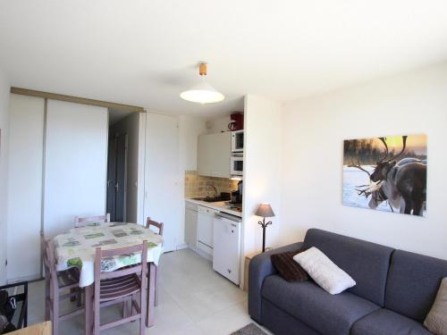 Appartement Chamrousse, 2 pièces, 5 personnes - FR-1-549-83