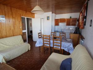 Appartement Chamrousse, 2 pièces, 6 personnes - FR-1-340-101