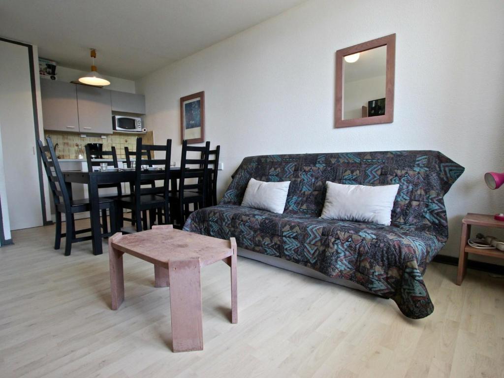 Appartement Appartement Chamrousse, 2 pièces, 6 personnes - FR-1-340-120 394 Rue des chardons bleus  ROCHE BERANGER 38410 Chamrousse