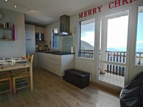Appartement Chamrousse, 2 pièces, 6 personnes - FR-1-340-157
