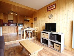 Appartement Chamrousse, 2 pièces, 6 personnes - FR-1-340-254