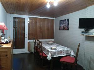 Appartement Chamrousse, 2 pièces, 6 personnes - FR-1-549-54
