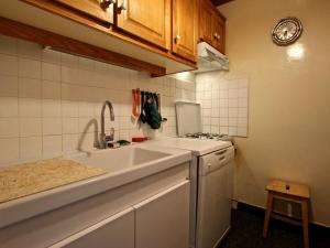 Appartement Chamrousse, 2 pièces, 6 personnes - FR-1-549-68