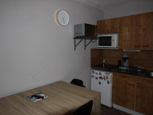 Appartement Chamrousse, 2 pièces, 6 personnes - FR-1-549-81