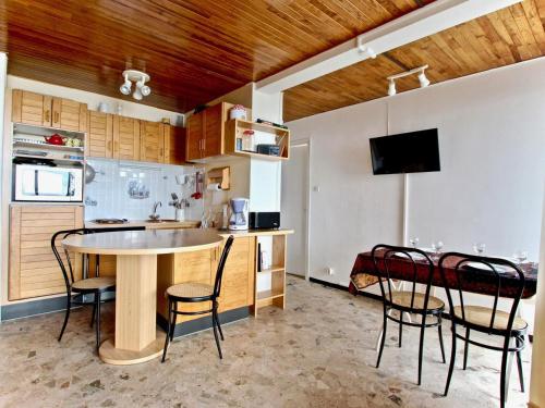 Appartement Chamrousse, 3 pièces, 5 personnes - FR-1-340-196