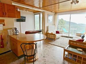 Appartement Chamrousse, 3 pièces, 5 personnes - FR-1-340-196