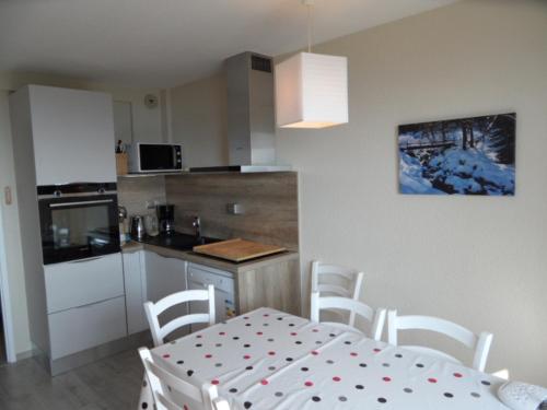 Appartement Chamrousse, 3 pièces, 6 personnes - FR-1-340-177