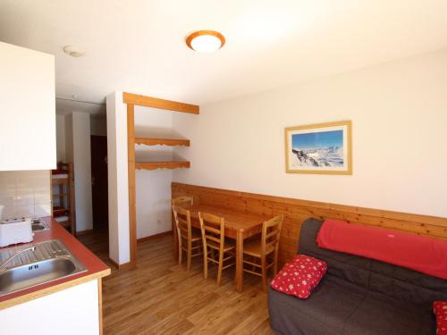 Appartement Chamrousse, 3 pièces, 6 personnes - FR-1-549-114