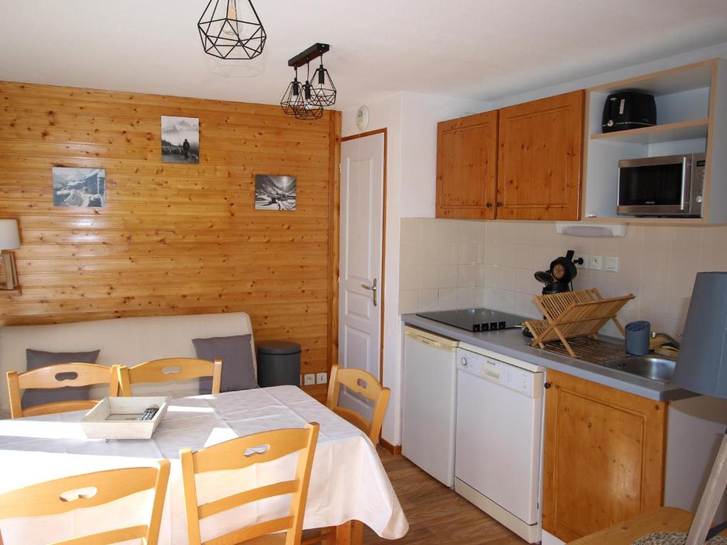 Appartement Appartement Chamrousse, 3 pièces, 6 personnes - FR-1-549-118 1476 Route de Bachat Bouloud 38410 Chamrousse