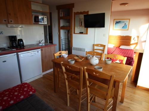 Appartement Chamrousse, 3 pièces, 6 personnes - FR-1-549-119