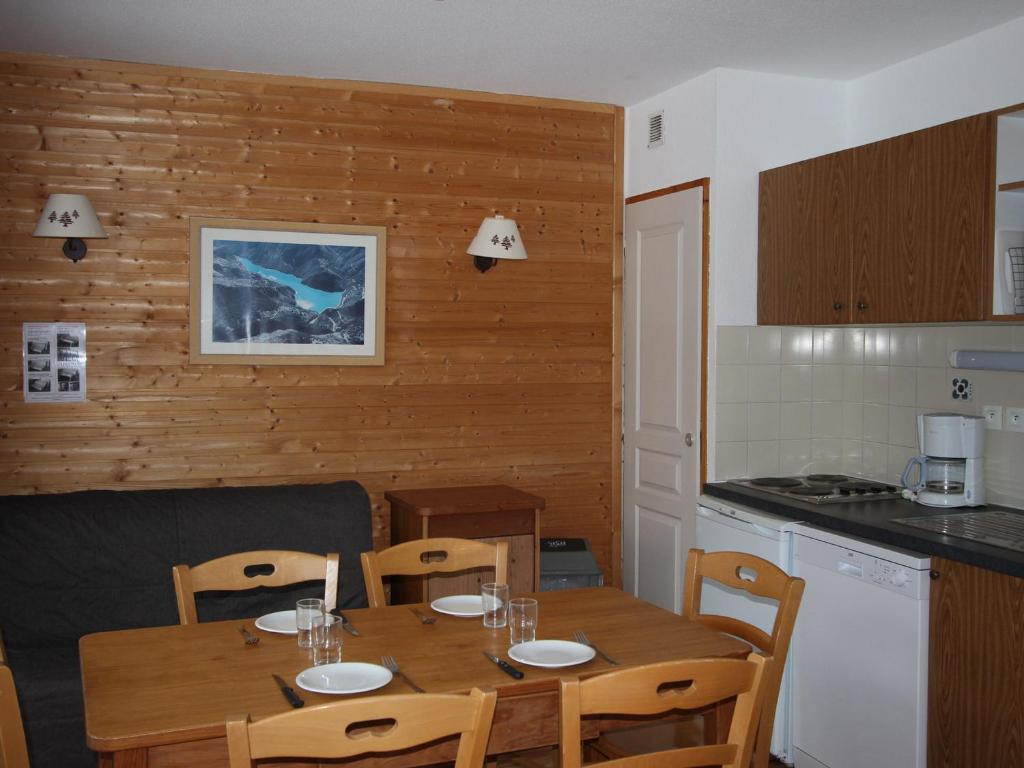 Appartement Appartement Chamrousse, 3 pièces, 6 personnes - FR-1-549-121 1002 Route de Bachat Bouloud 38410 Chamrousse