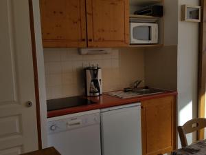Appartement Chamrousse, 3 pièces, 6 personnes - FR-1-549-77