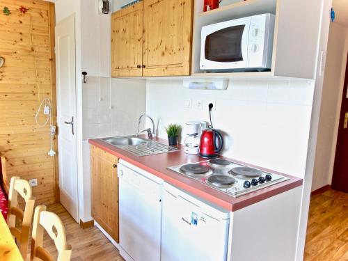 Appartement Chamrousse, 3 pièces, 6 personnes - FR-1-549-92
