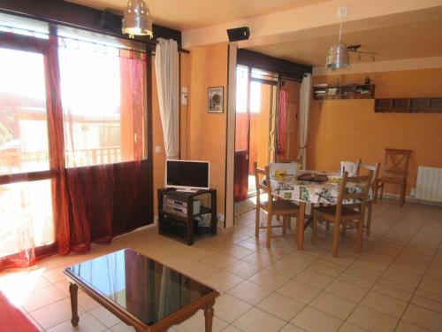 Appartement Chamrousse, 3 pièces, 7 personnes - FR-1-340-115