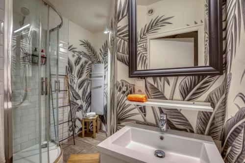 Appartement charmant et calme en plein cœur du centre-ville et à 5 min à pied du lac !