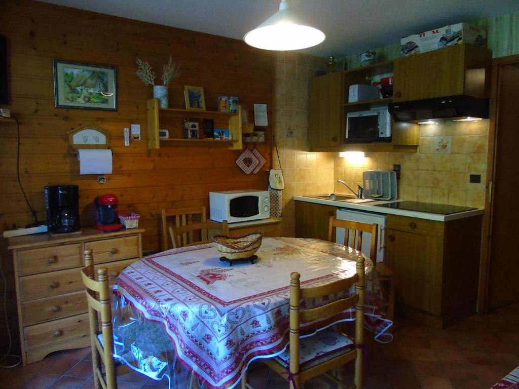 Appartement Châtel, 2 pièces, 4 personnes - FR-1-198-113 551 - 553 Route De Pre La Joux - -, 74390 Châtel