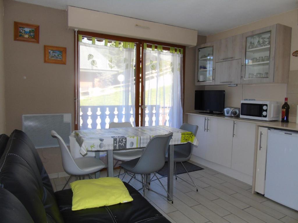 Appartement Châtel, 2 pièces, 4 personnes - FR-1-198-141 811-813 Route De La Bechigne - -, 74390 Châtel