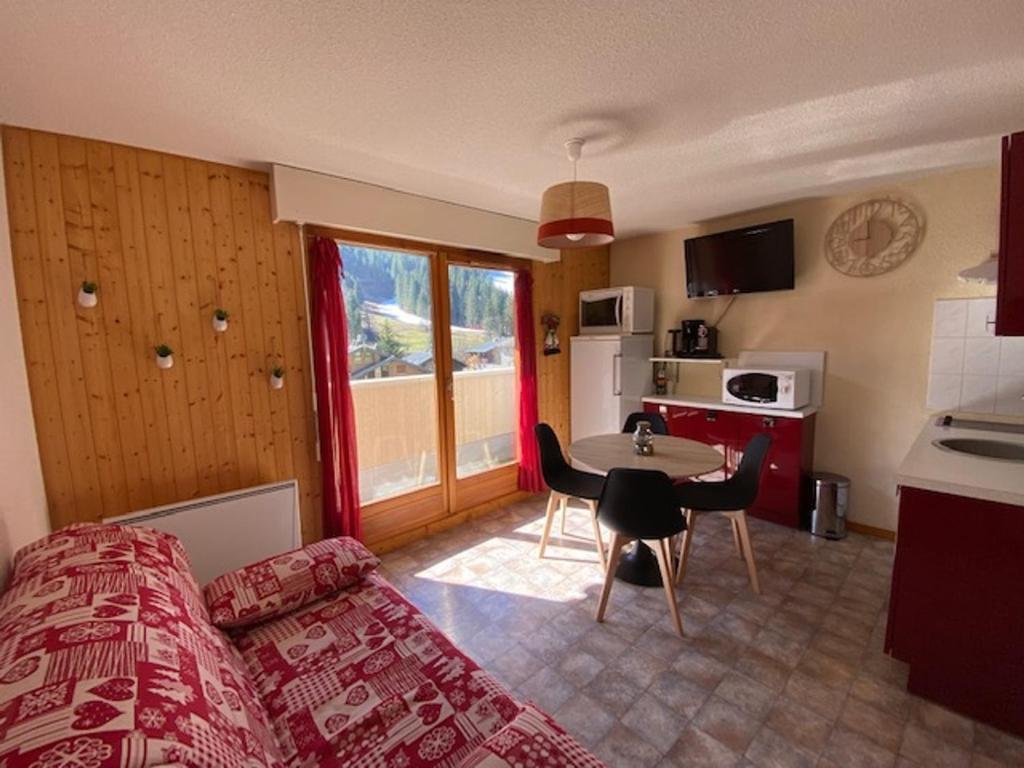 Appartement Châtel, 2 pièces, 4 personnes - FR-1-200-348 117 CHEMIN DE VILLAPEYRON, 74390 Châtel