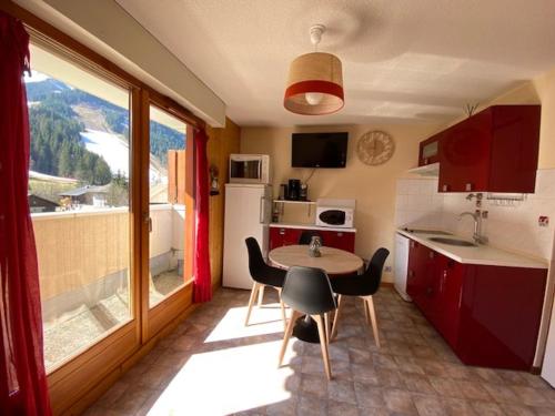 Appartement Châtel, 2 pièces, 4 personnes - FR-1-200-348