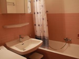 Appartement Châtel, 2 pièces, 5 personnes - FR-1-200-206