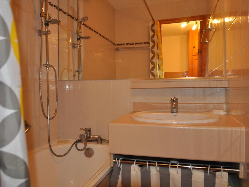 Appartement Châtel, 2 pièces, 5 personnes - FR-1-693-15 108 Chemin de la Vora, 74390 Châtel