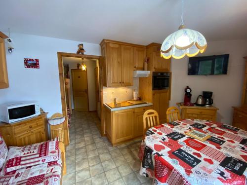 Appartement Châtel, 2 pièces, 5 personnes - FR-1-693-46