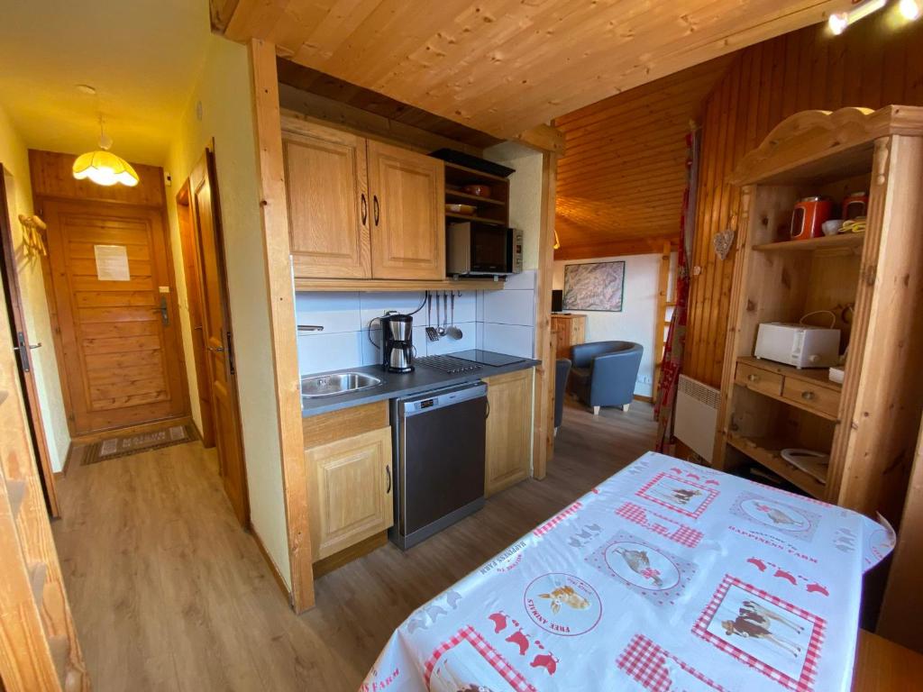Appartement Châtel, 2 pièces, 5 personnes - FR-1-693-68 134 Chemin de la Vora, 74390 Châtel