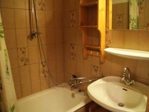 Appartement Châtel, 2 pièces, 6 personnes - FR-1-200-250