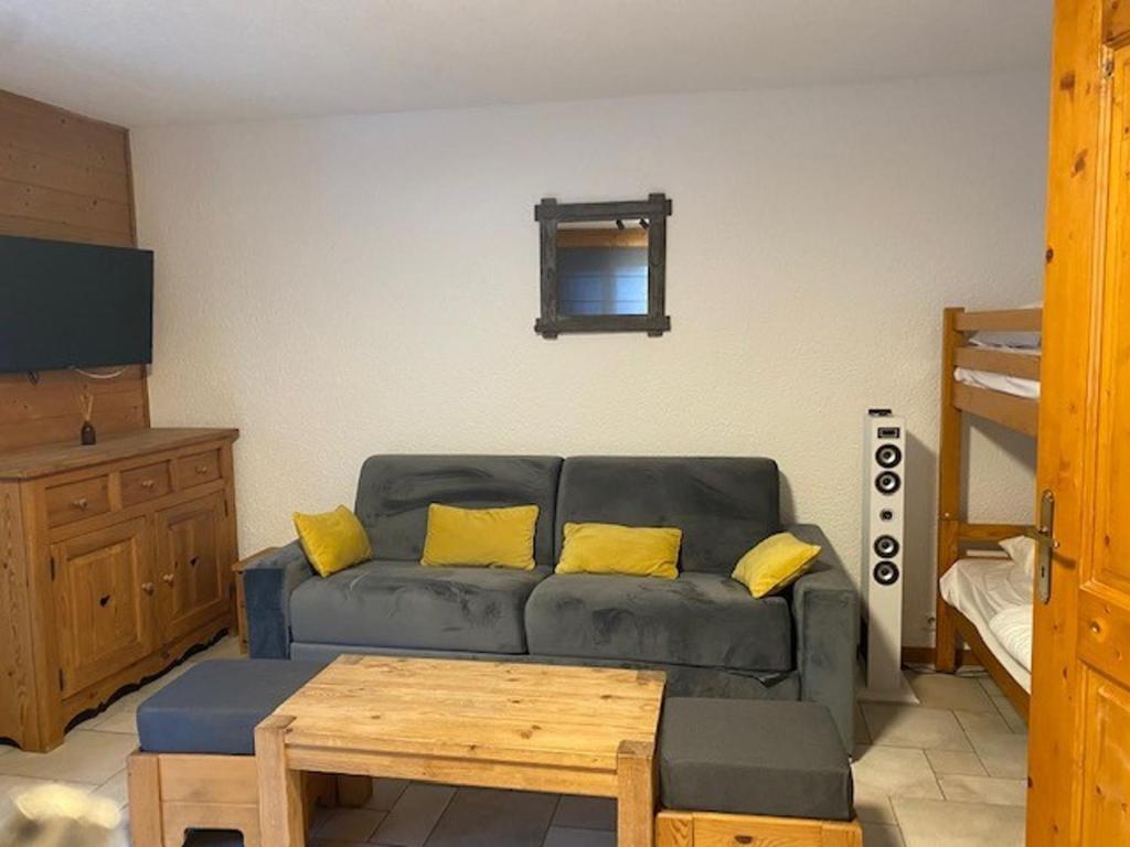 Appartement Appartement Châtel, 2 pièces, 6 personnes - FR-1-200-335 359 route de Pré-la-Joux 74390 Châtel