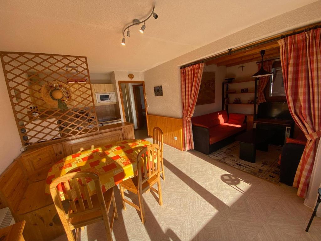 Appartement Châtel, 3 pièces, 6 personnes - FR-1-198-252 1155 ROUTE DU PETIT CHATEL, 74390 Châtel