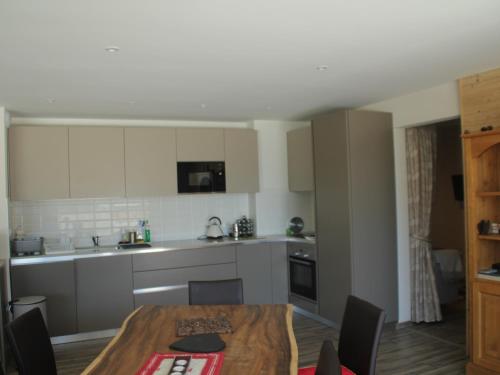 Appartement Châtel, 4 pièces, 6 personnes - FR-1-200-298