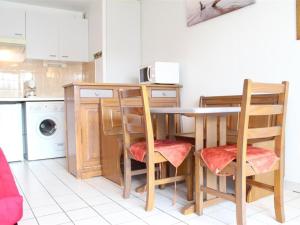 Appartement Appartement Châtelaillon-Plage, 2 pièces, 4 personnes - FR-1-246-163 Principaute Du Casino - Residence Monte Carlo Bat T Apt 13 - Boulevard De La Mer 17340 Châtelaillon-Plage -1