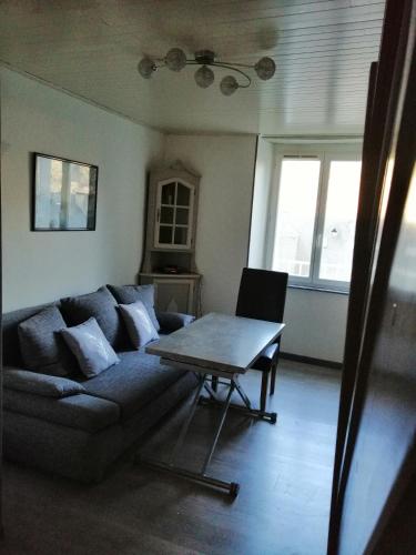 Appartement Appartement Chaudes-Aigues 36 Rue Sainte-Elisabeth 15110 Chaudes-Aigues Auvergne