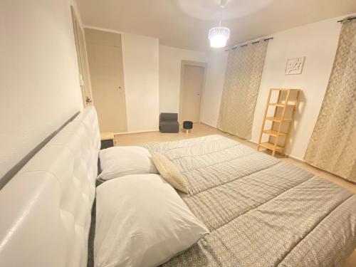 Appartement « Chez Falco » vue sur le château
