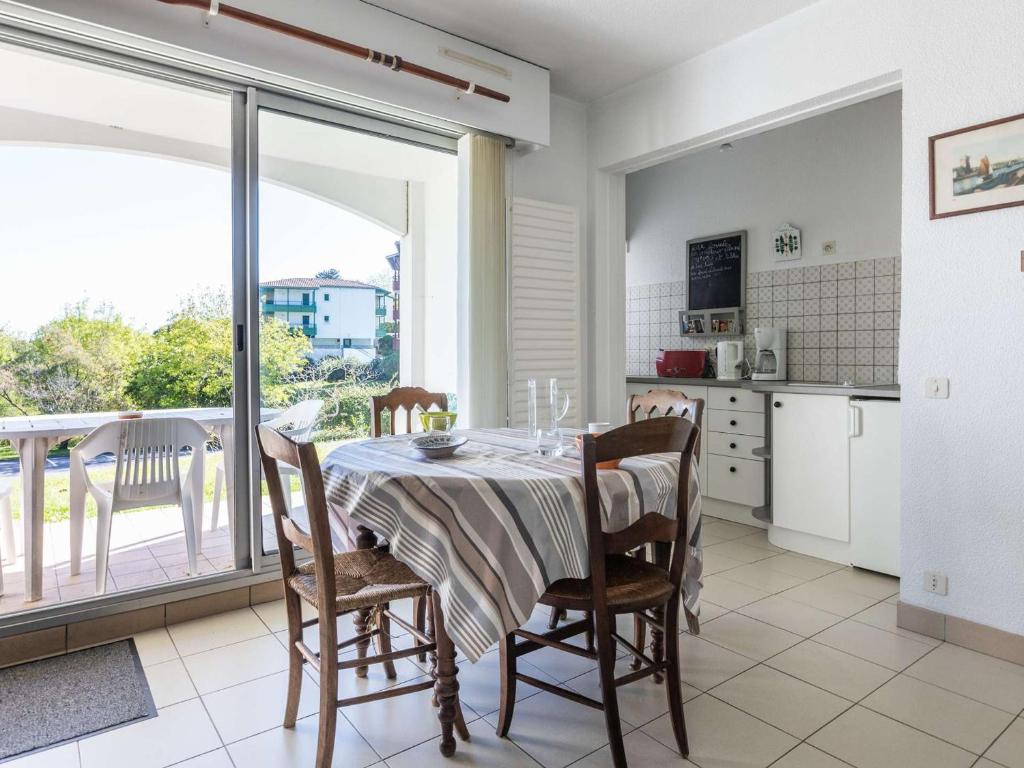 Appartement Ciboure, 2 pièces, 4 personnes - FR-1-4-647 chemin de Gurutzeta résidence Les Marines, 64500 Ciboure