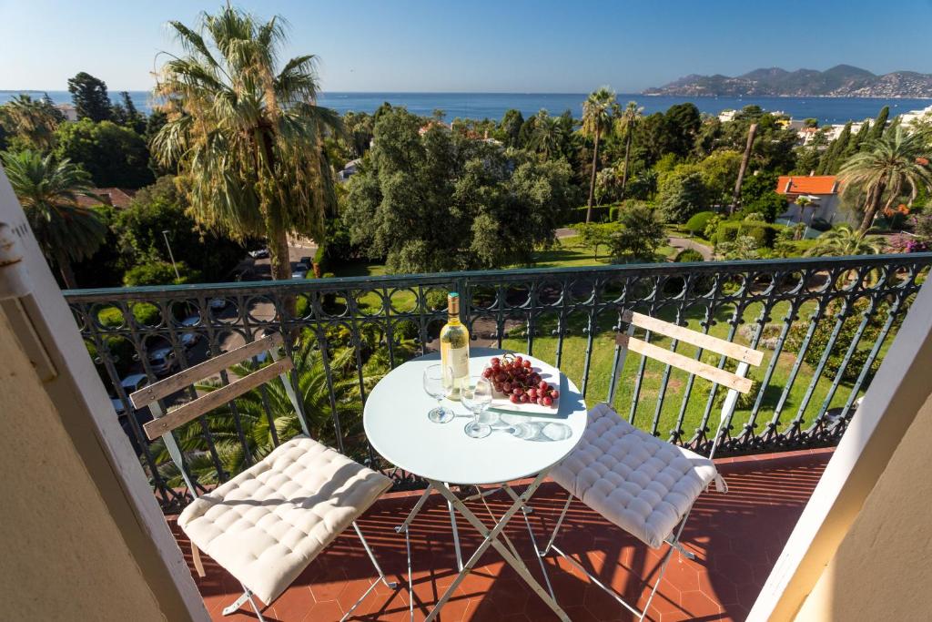 Appartement Claire Deluxe 11 avenue Jean de Nouailles, 06400 Cannes