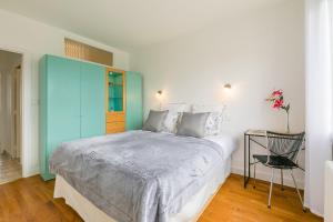Appartement Climatisé 7mn Centre Ville 95M2 4 Adultes Bébé Garage Sous sol Arrivée Autonome