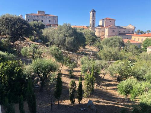 appartement climatise a 300 m de la mer