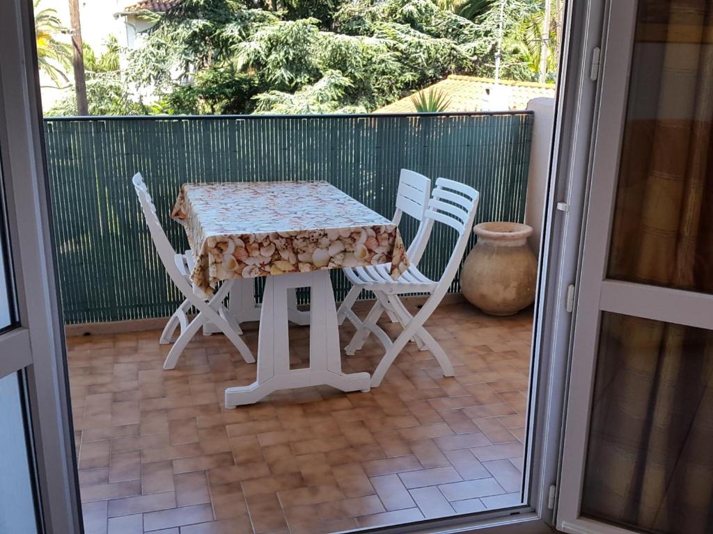 Appartement Appartement Collioure, 3 pièces, 4 personnes - FR-1-309-246 9 rue andré derain Résidence Michelet 1 er étage, appartement de gauche 66190 Collioure