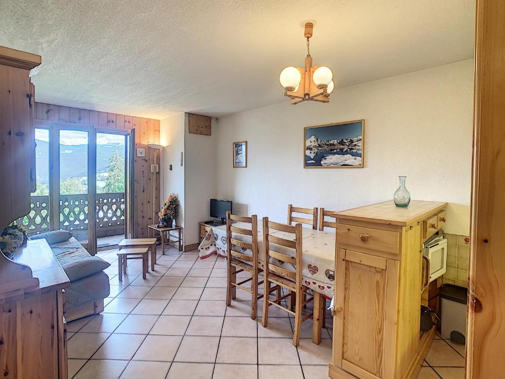 Appartement Combloux, 3 pièces, 6 personnes - FR-1-560-5 270  Ch. du Bois de Plommaz, 74920 Combloux