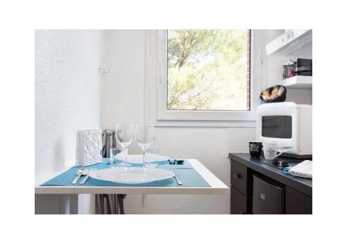 Appartement Contemporain proche Météo, Basso Cambo, EDF, Airbus & Thales