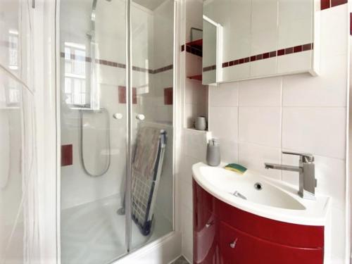 Appartement coquet sur les hauteurs de Montmartre