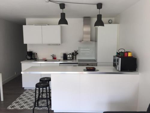 Appartement Corniche I 40 M2 - 40 M de l'eau ! AU CALME