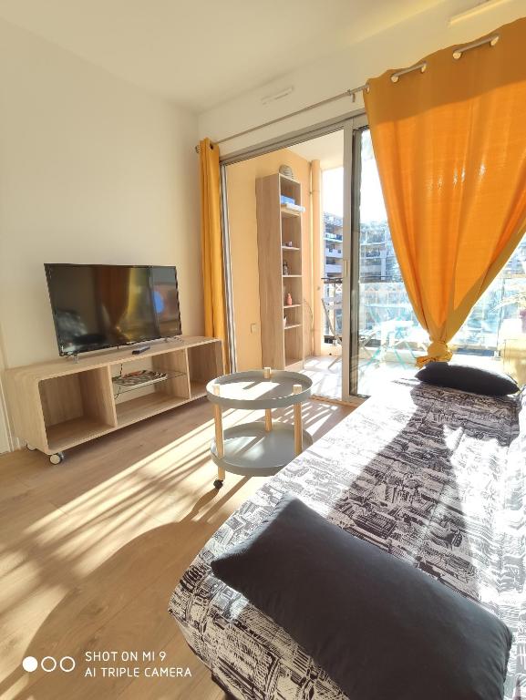 Appartement cosy à 50M de la plage 11 Avenue Pierre Semard, 06150 Cannes